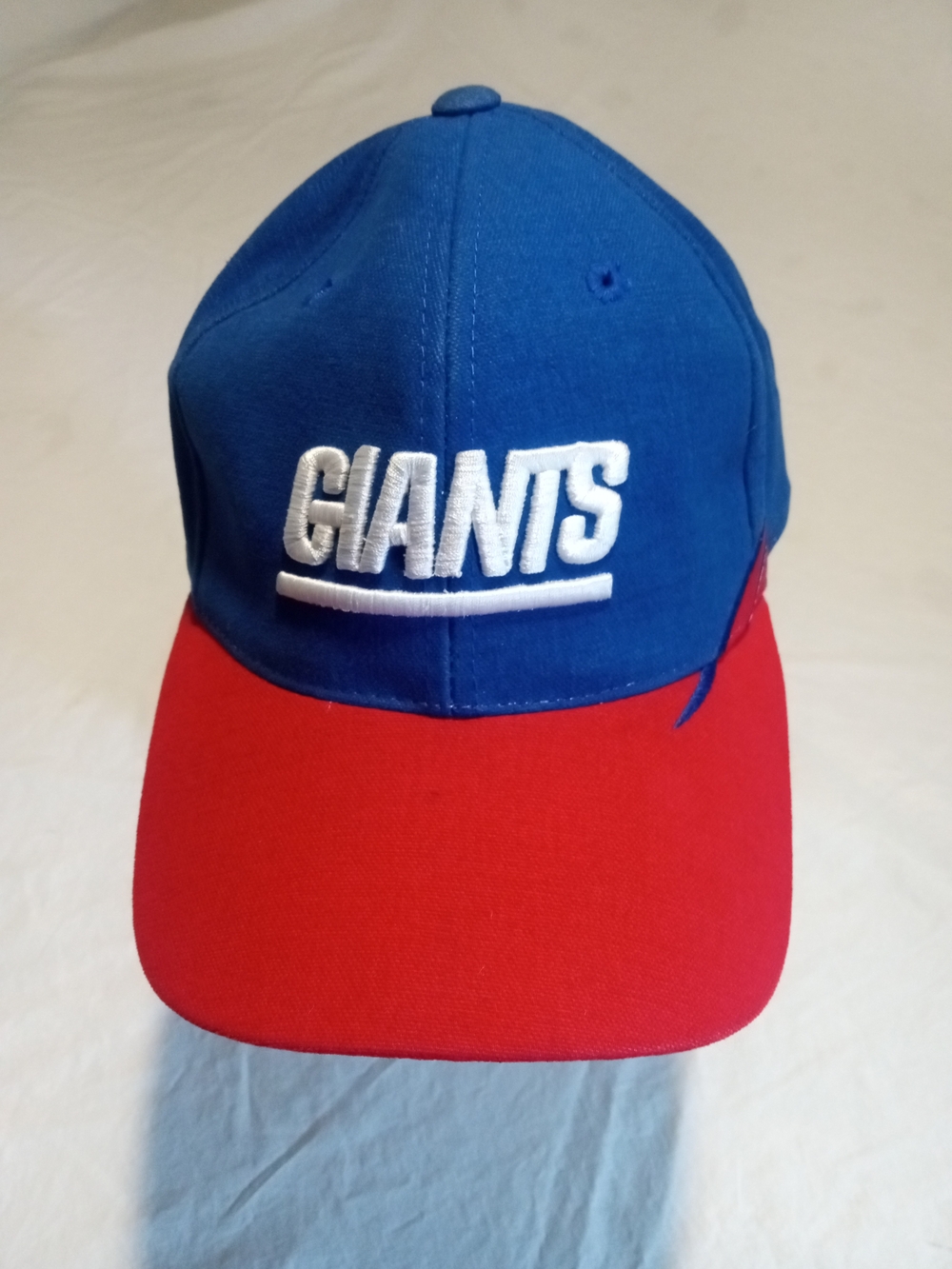 GIANTS Embroidered Two-Tone Baseball Cap - Blue & Red